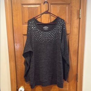 Torrid super soft plush pullover  silver studs sweater size 3 (3X) .